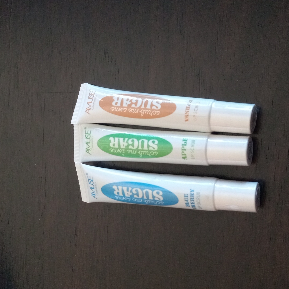 3 lip scrub